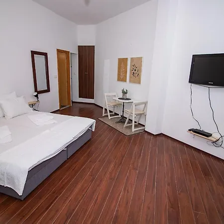 Miro Apartment